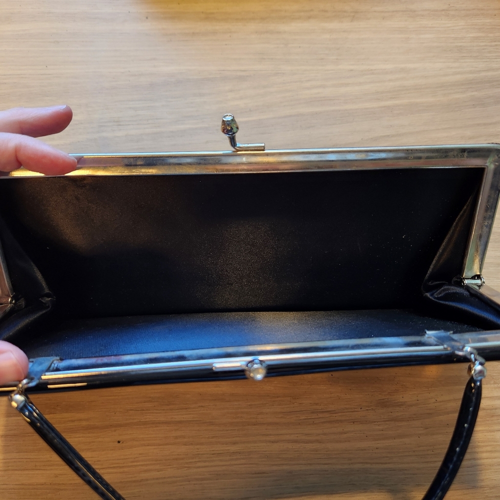 Vintage Metro Made In USA Elegant Black Clutch Bag - Picture 3 of 5